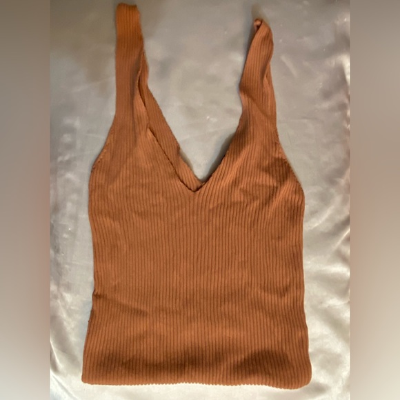 Crop Tops - Picture 11 of 11